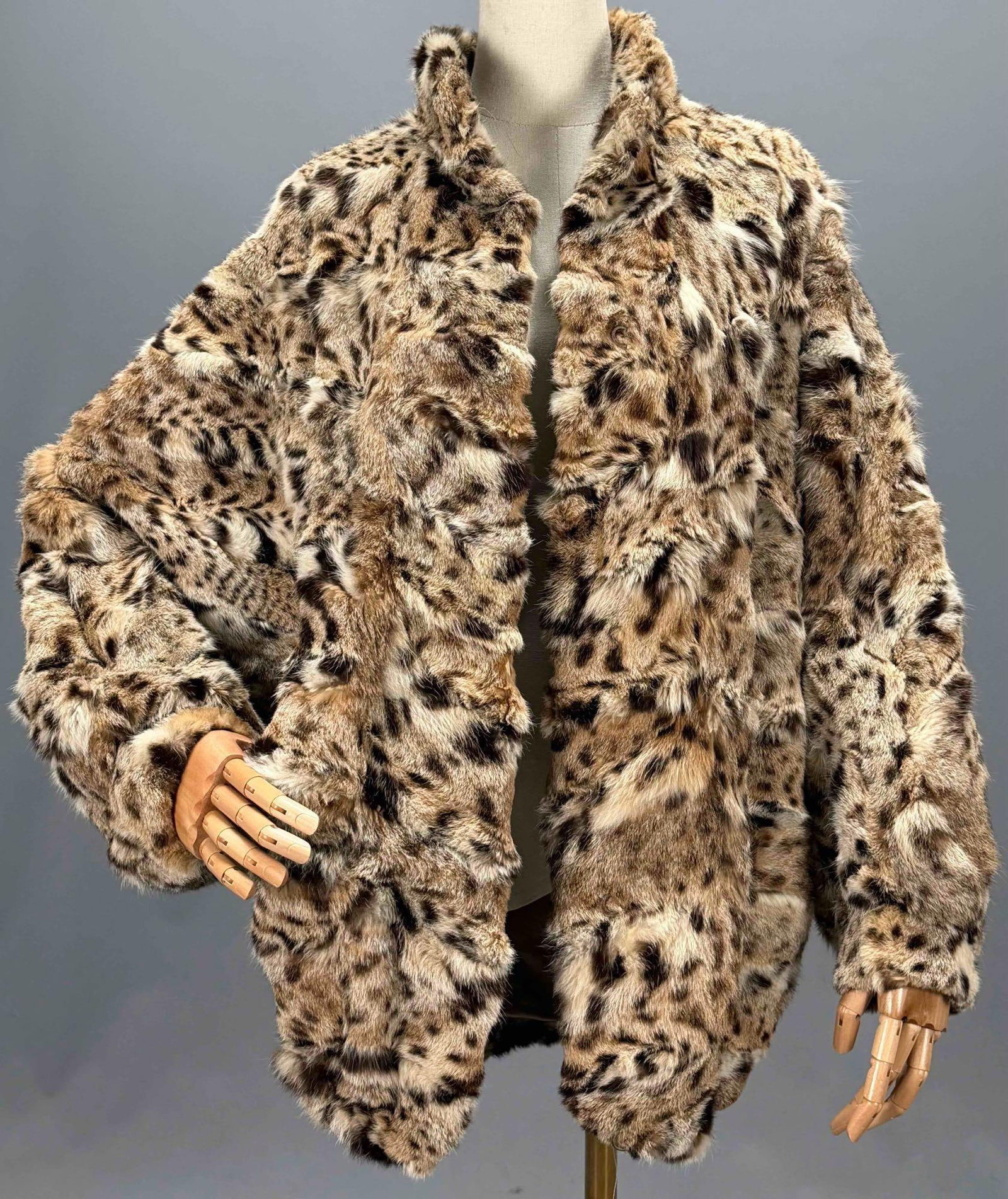 Vintage Fur Coat (1 of 20)