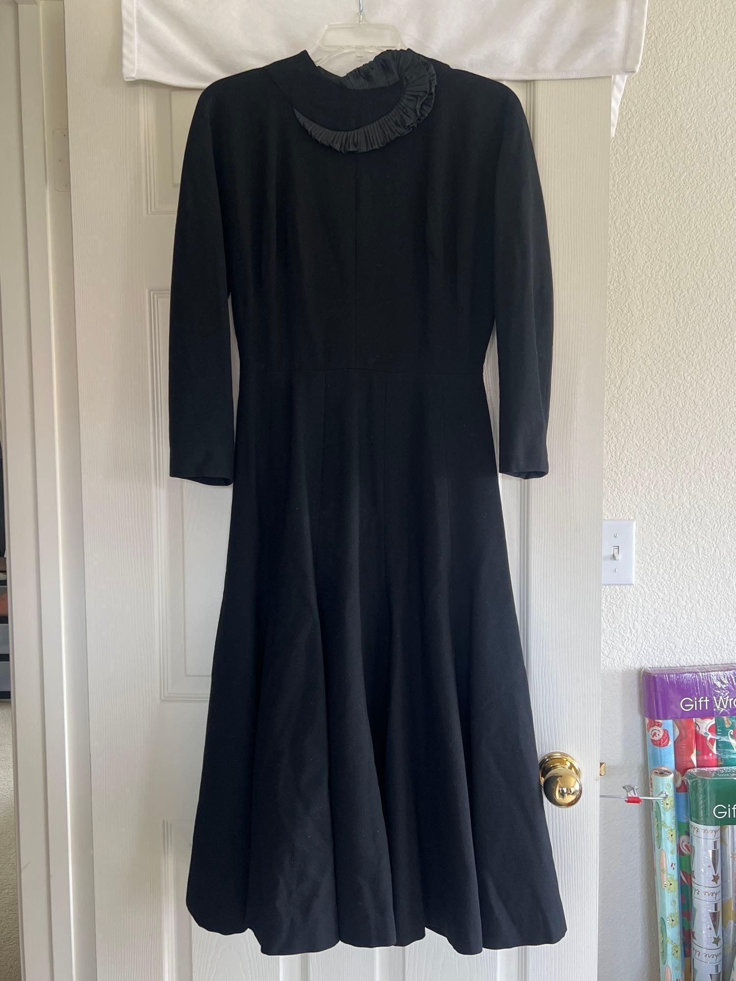 Vintage 1950s Black Wool Dress (1 of 3)