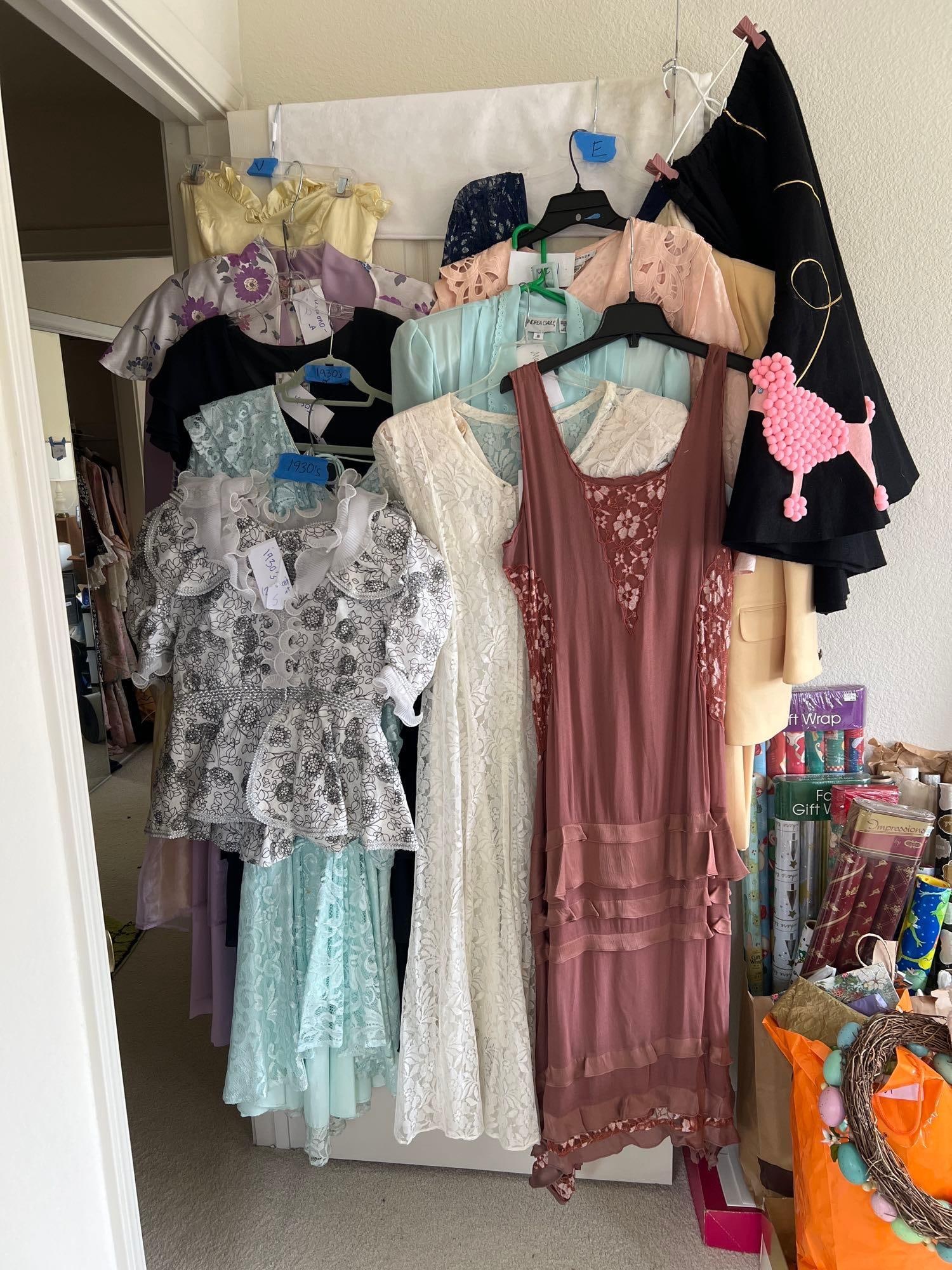 Lot Of Ladies' Clothing, Most 1980s (1 of 20)