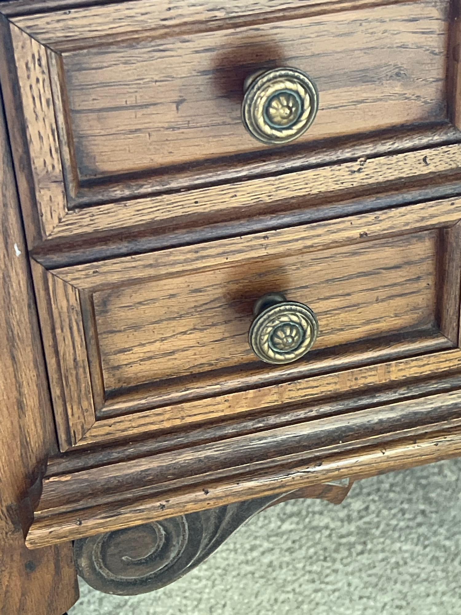 Thomasville Oak Side Table - 4