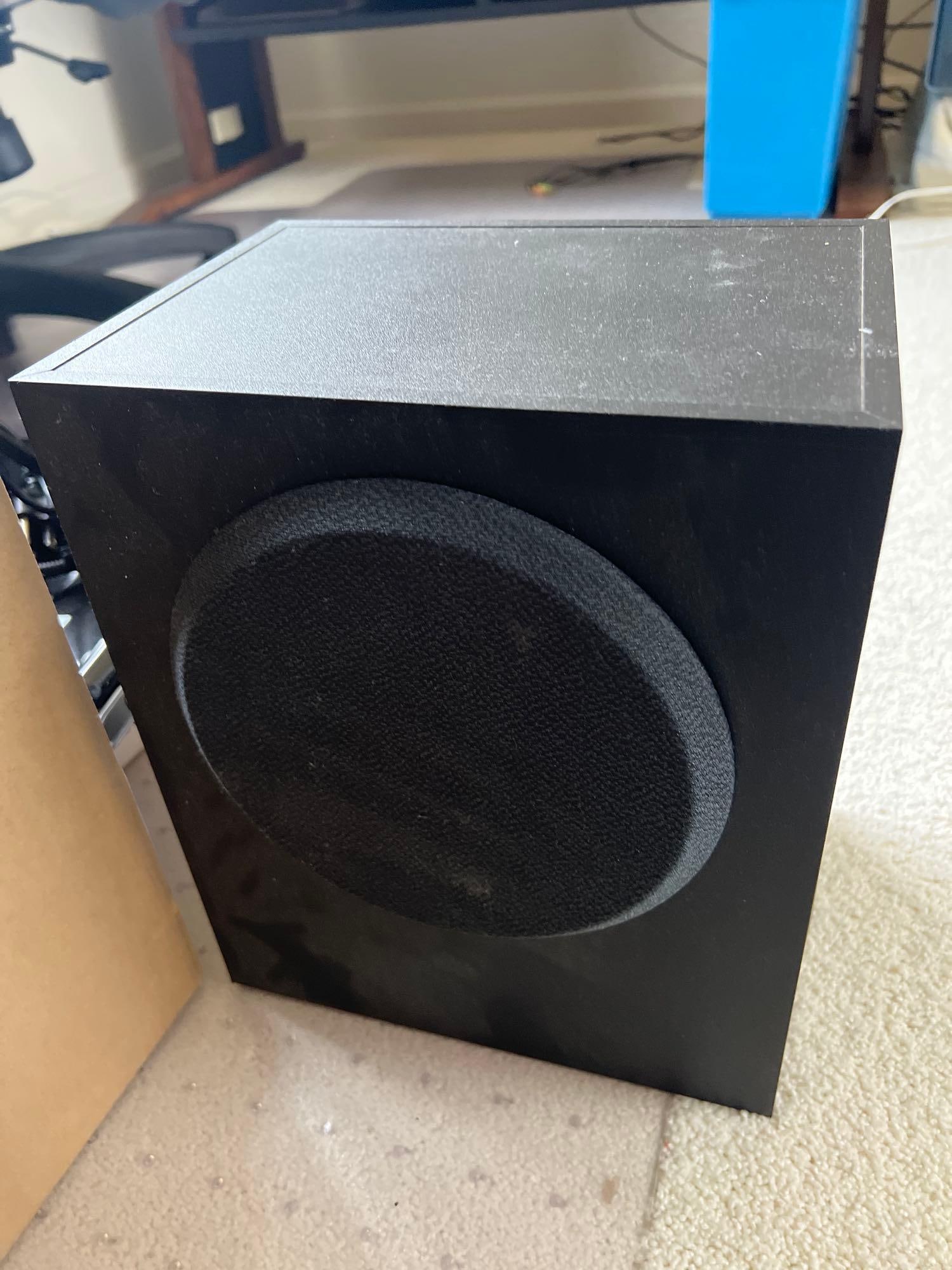 Electronics, Routers, And Cords - 5