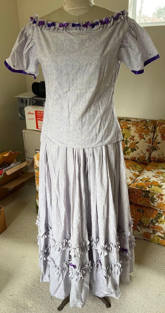 Cotton Civil War Style Costume Dress: Cotton Civil War style costume dress. Approximate size medium.