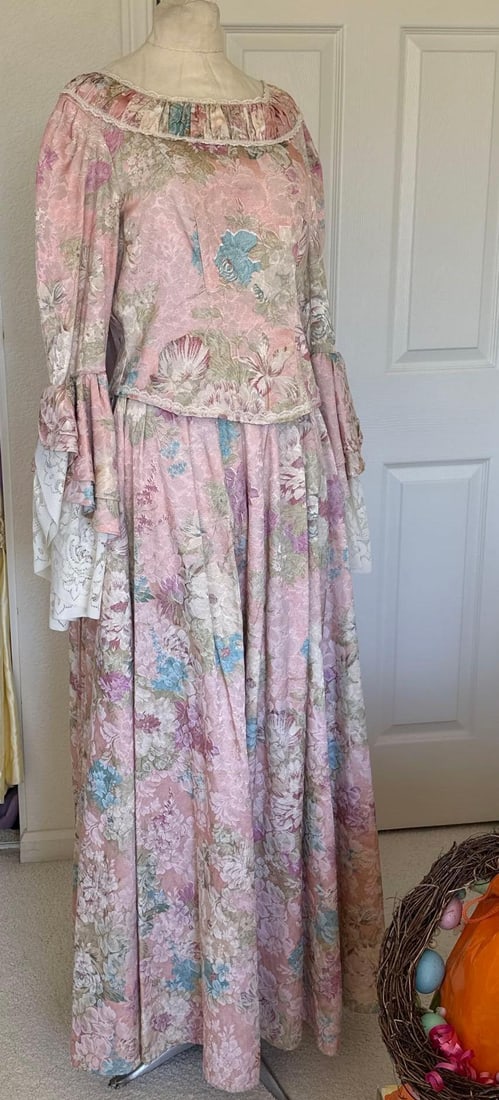 Civil War Era "Tabi's Characters" Costume Dress (1 of 5)
