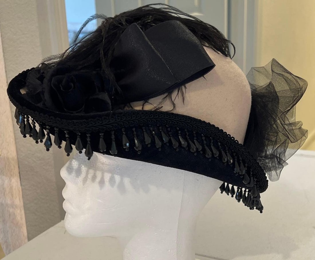 Antique Inspired Black & Ivory Ostrich Feather Hat (1 of 5)