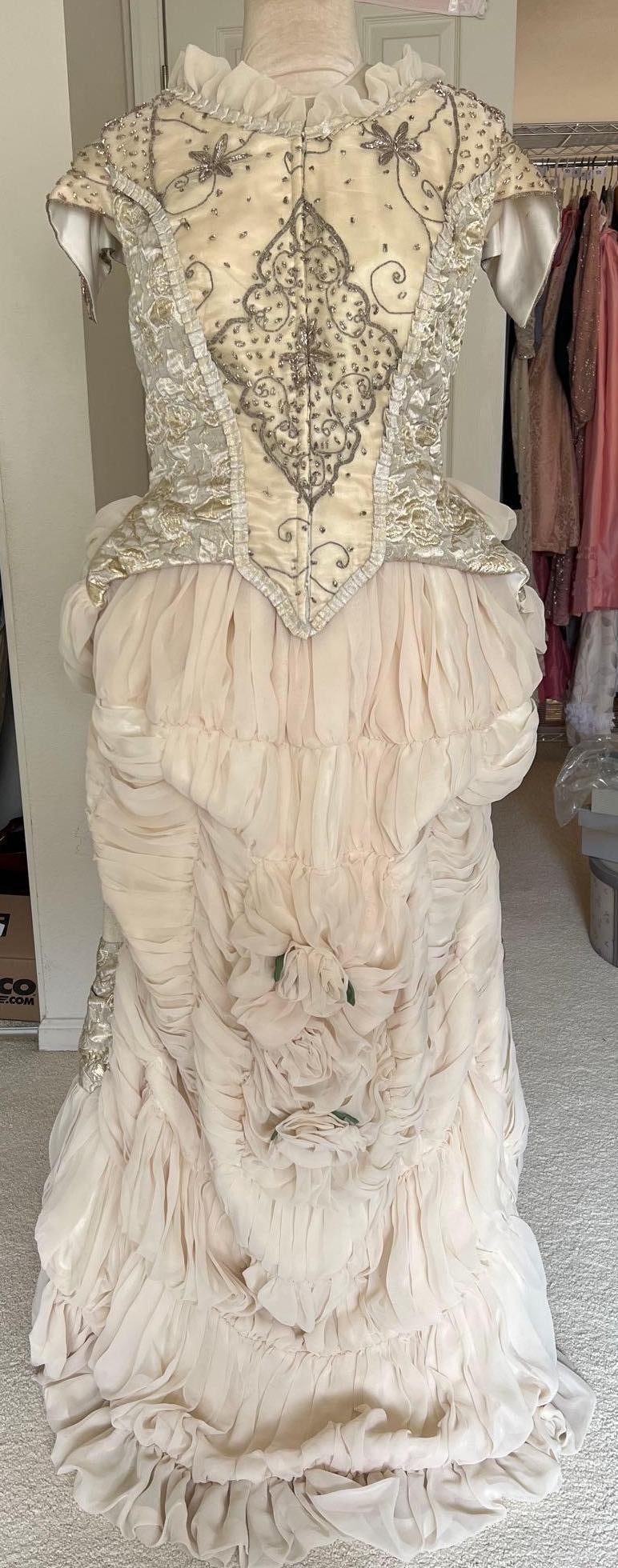 18Th Century Style Costume Dress Set (1 of 5)