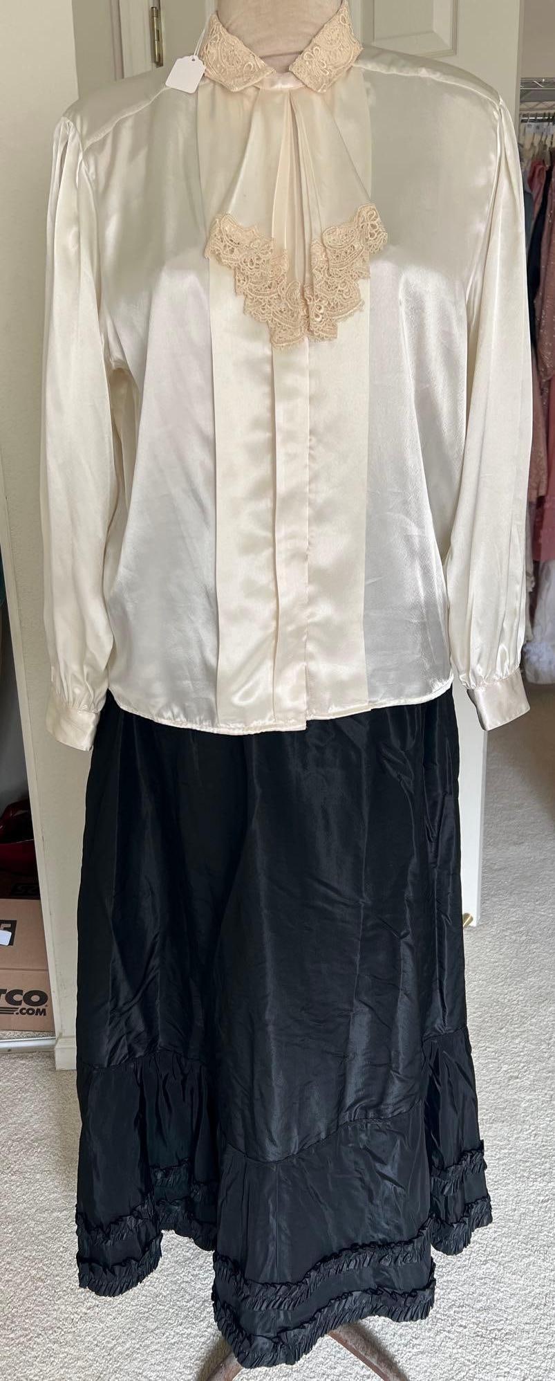 Victorian Style Skirt And Blouse (1 of 4)