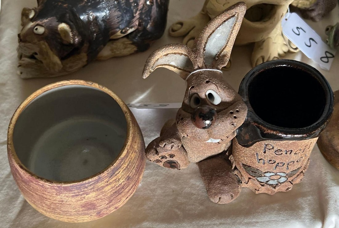 Wild Earth Pot And Rabbit Pencil Holder: Wild Earth pot and Rabbit Pencil Holder.