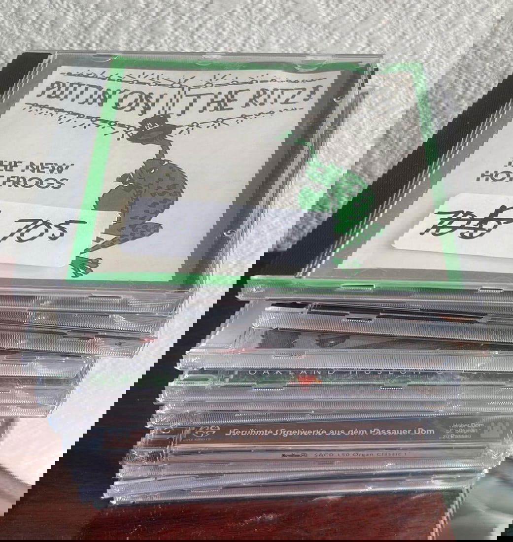 Lot Of Cds: Lot of CDs.