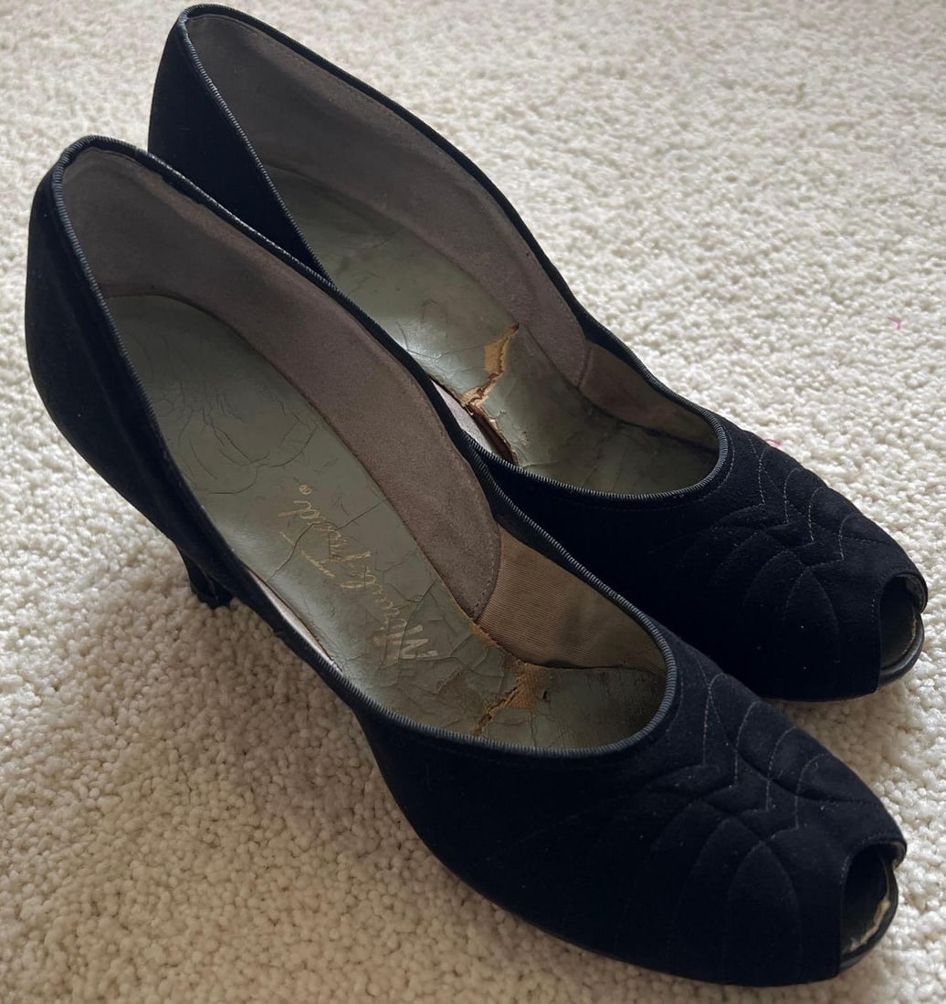 Vintage 1950s Black Peep Toe Shoes: Vintage 1950s black peep toe shoes. The United States, Red Cross shoe Corp. Approximate size 6.5.