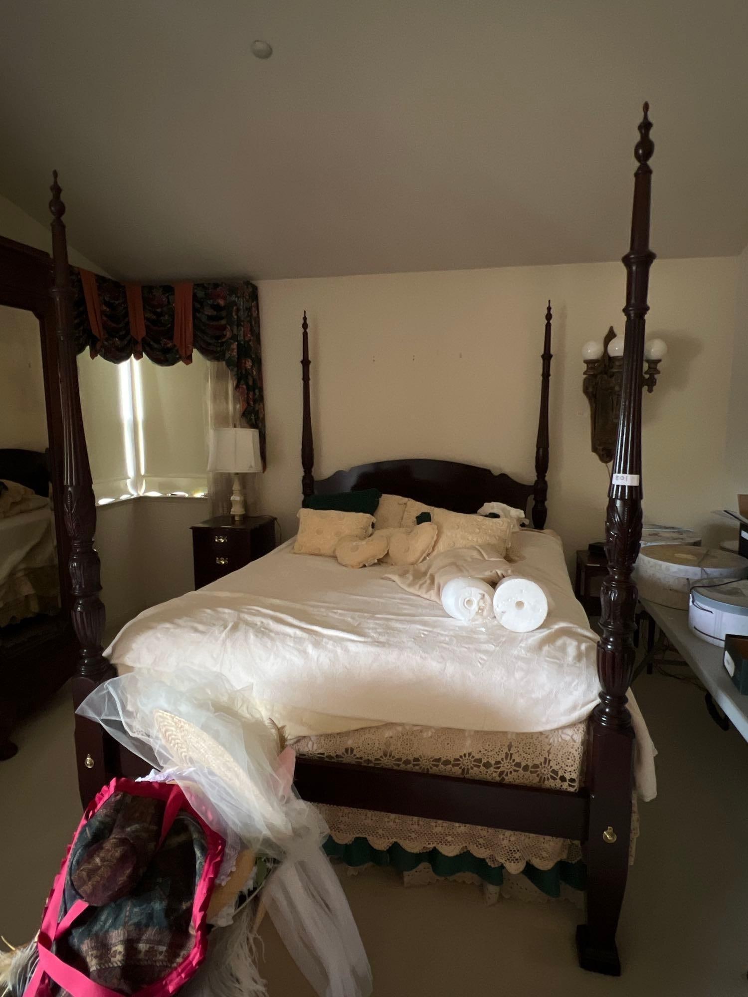 Queen Sized Mahogany Four-Poster Bed (1 of 3)