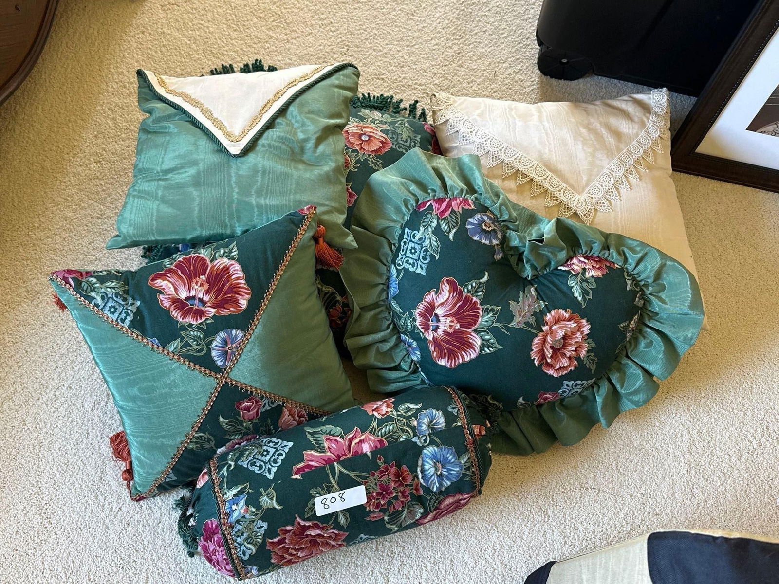 Grouping Of Six Decorative Pillows (1 of 3)