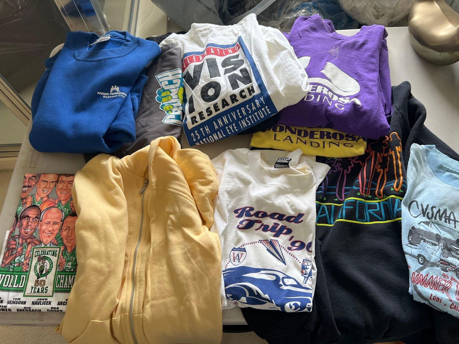 Lot Of Vintage T-Shirts (1 of 2)