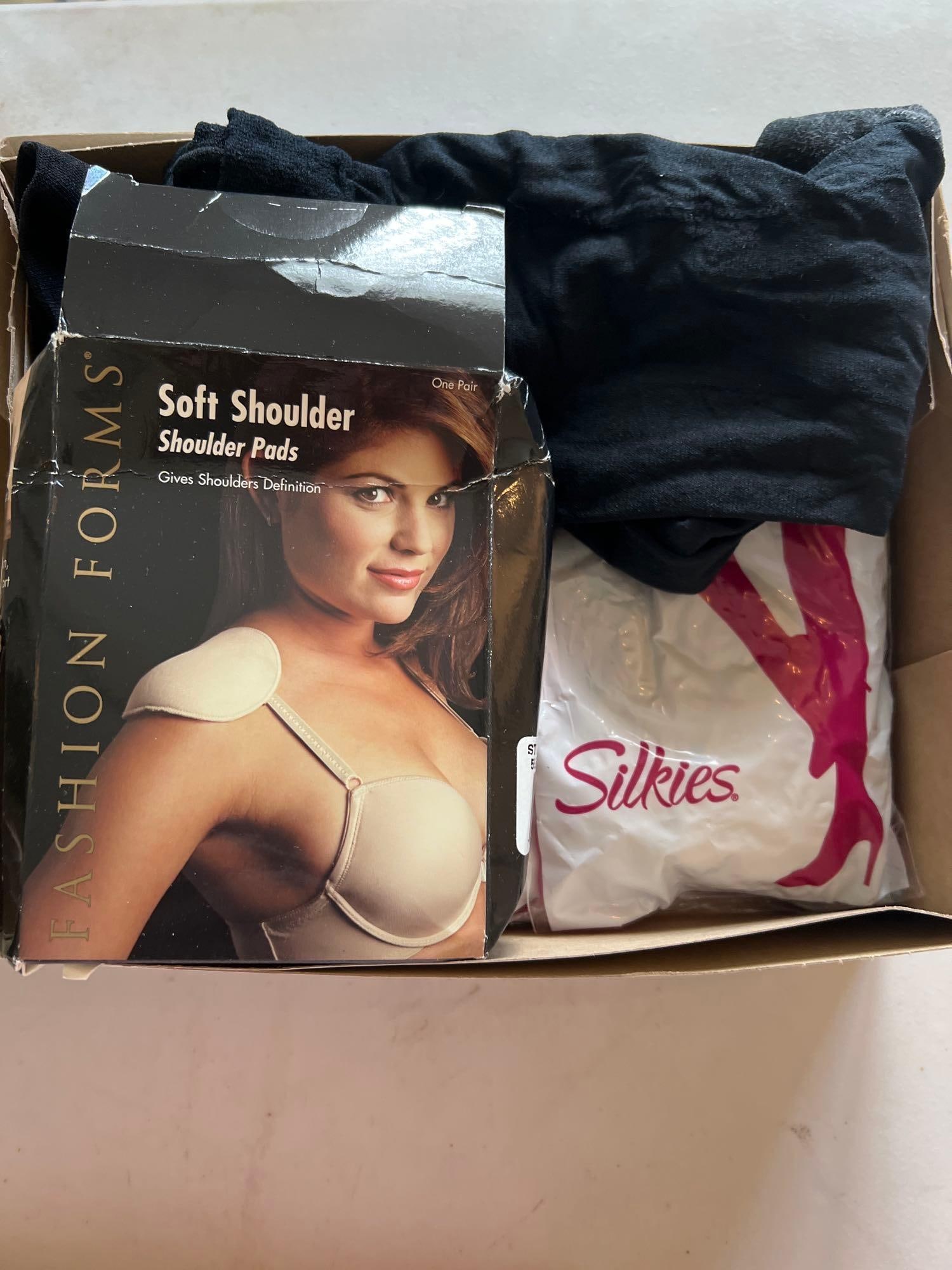 Hoisery, Slips, And Lingerie (1 of 6)