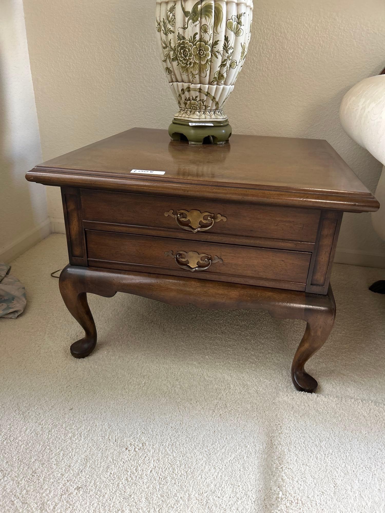 Vintage Queen Anne Style End Table With Velvet Lined Drawers And Dovetail Detail (1 of 3)