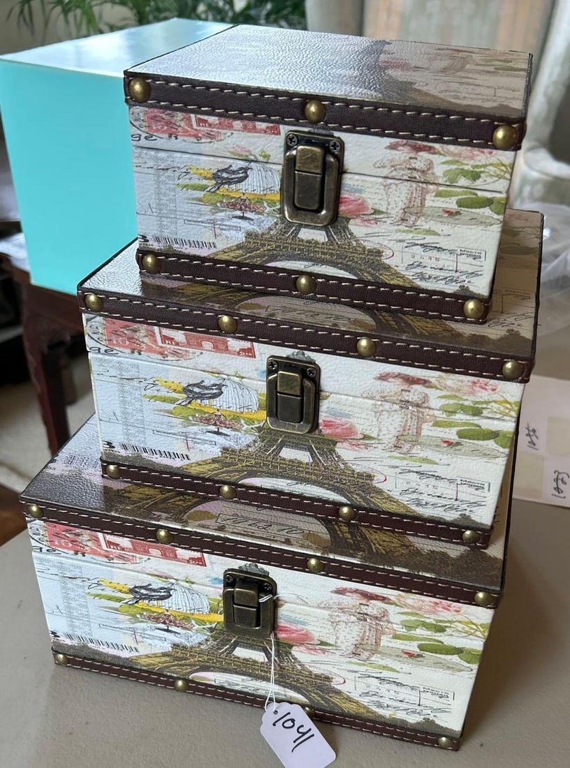 Decorative Nesting Boxes With Paris Theme: Decorative nesting boxes with Paris theme.