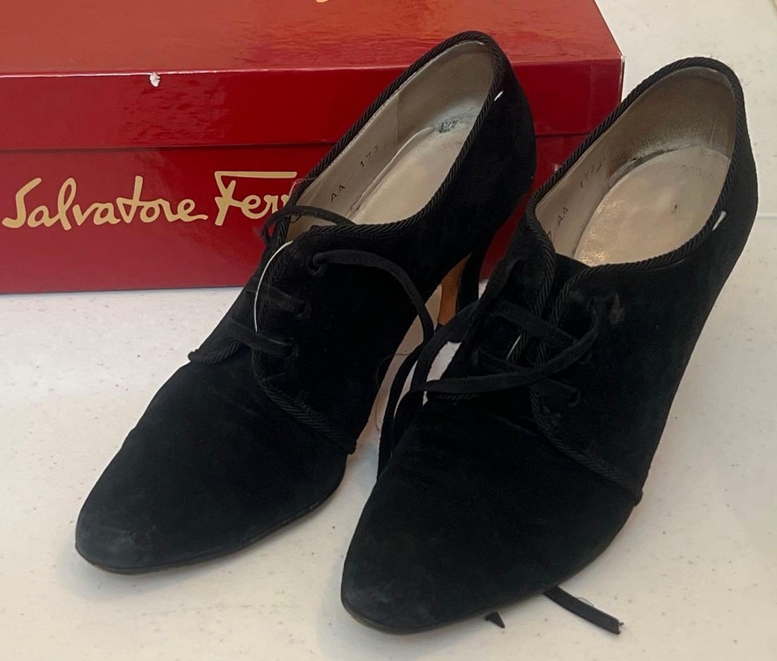 Salvatore Ferragamo Women's Suede Lace Up Pumps, Size 7 (1 of 3)