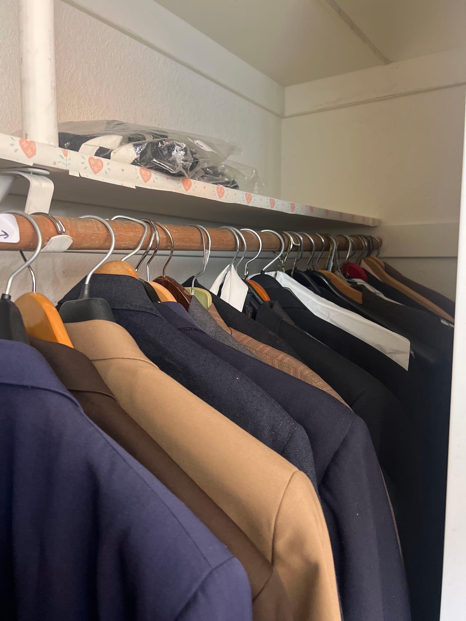 Large Lot Of Men's Suits And Clothing (1 of 19)