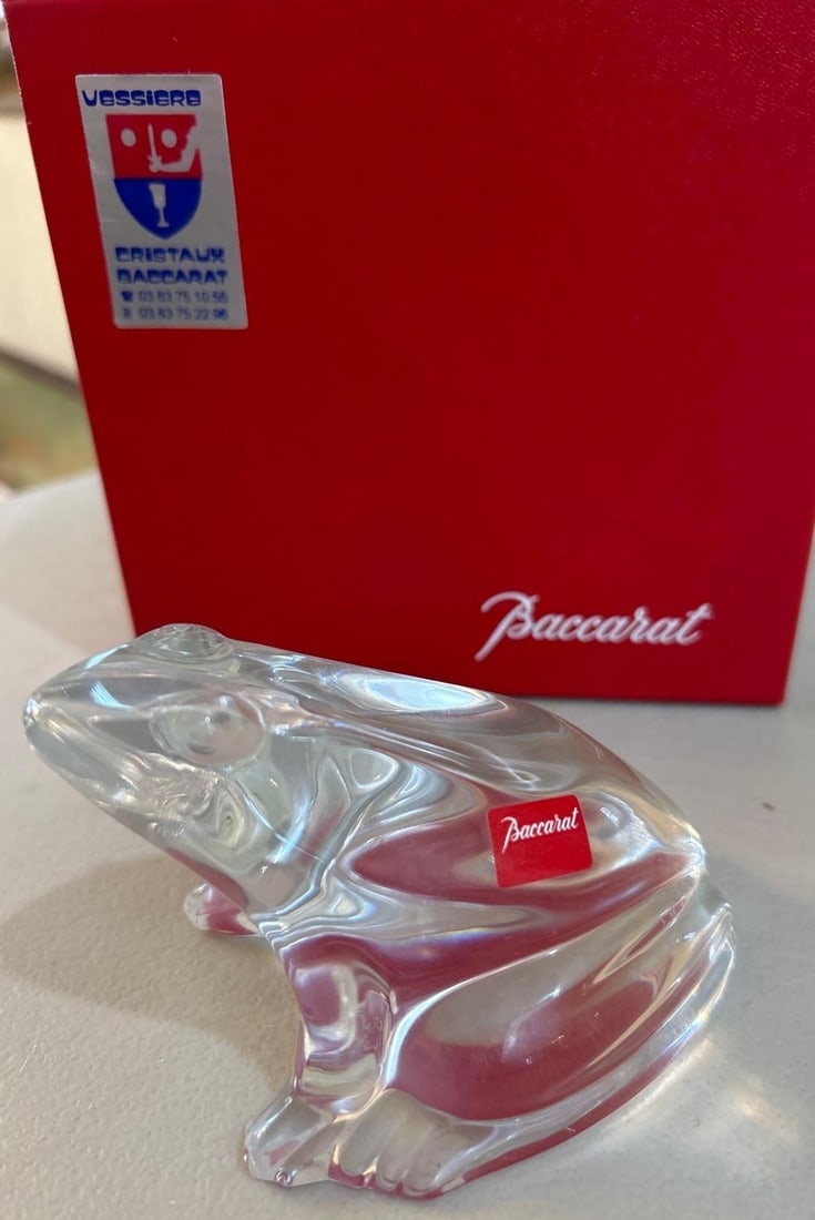 Baccarat Crystal Frog Paperweight: Baccarat crystal frog paperweight.