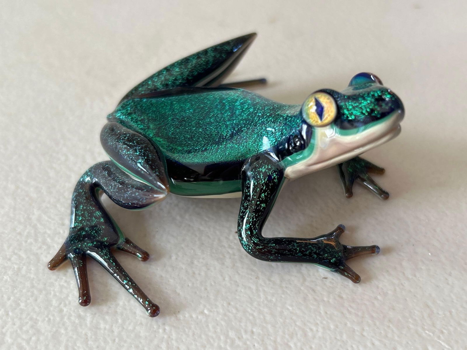 Scott Bisson Art Glass Frog Figure: Scott Bisson art glass frog figure. Signed "Bisson 2011." Approximately 3.5W x 3.0L x 1.5H in.