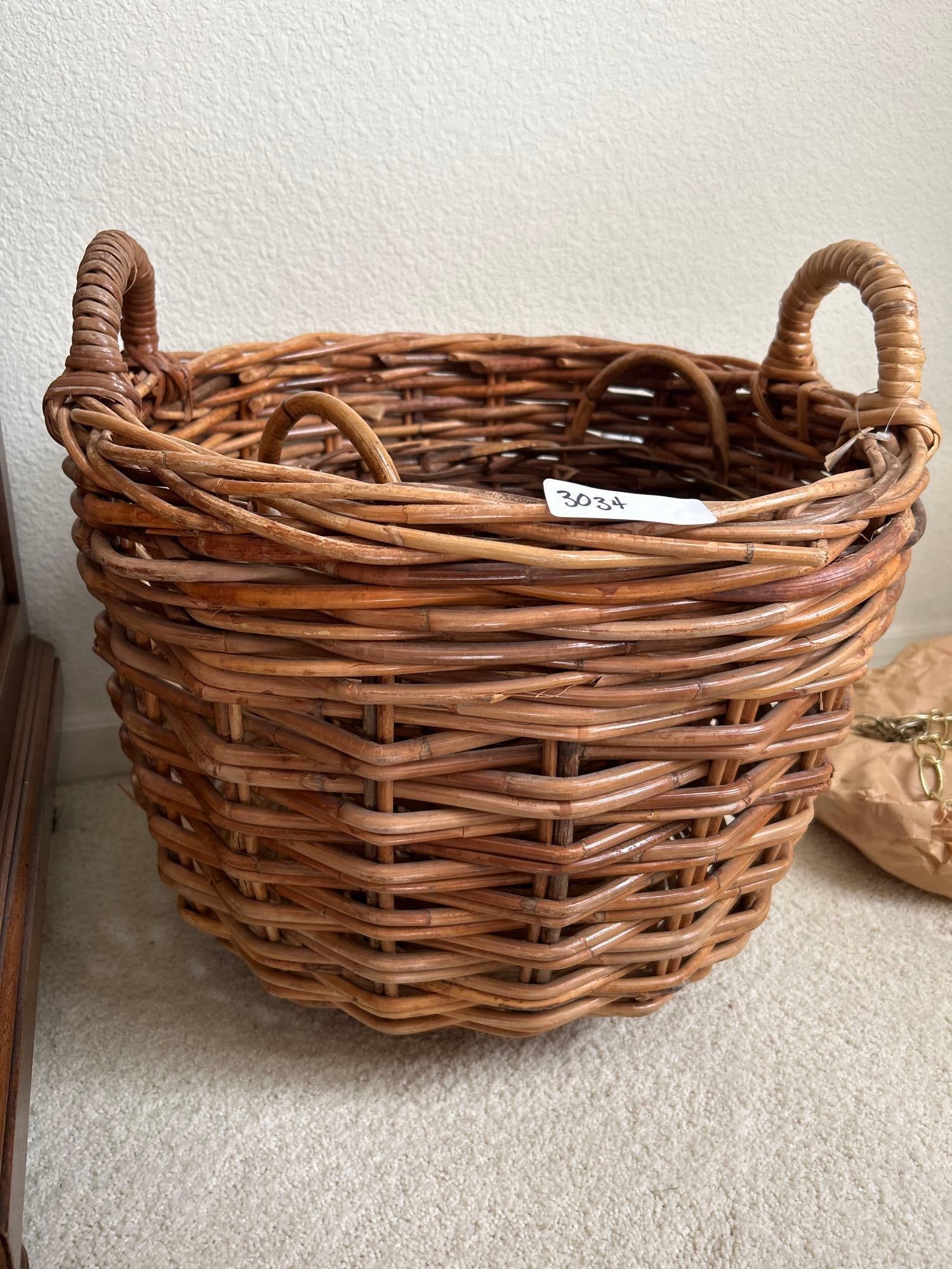 Two Large Rattan Laundry Baskets (1 of 2)