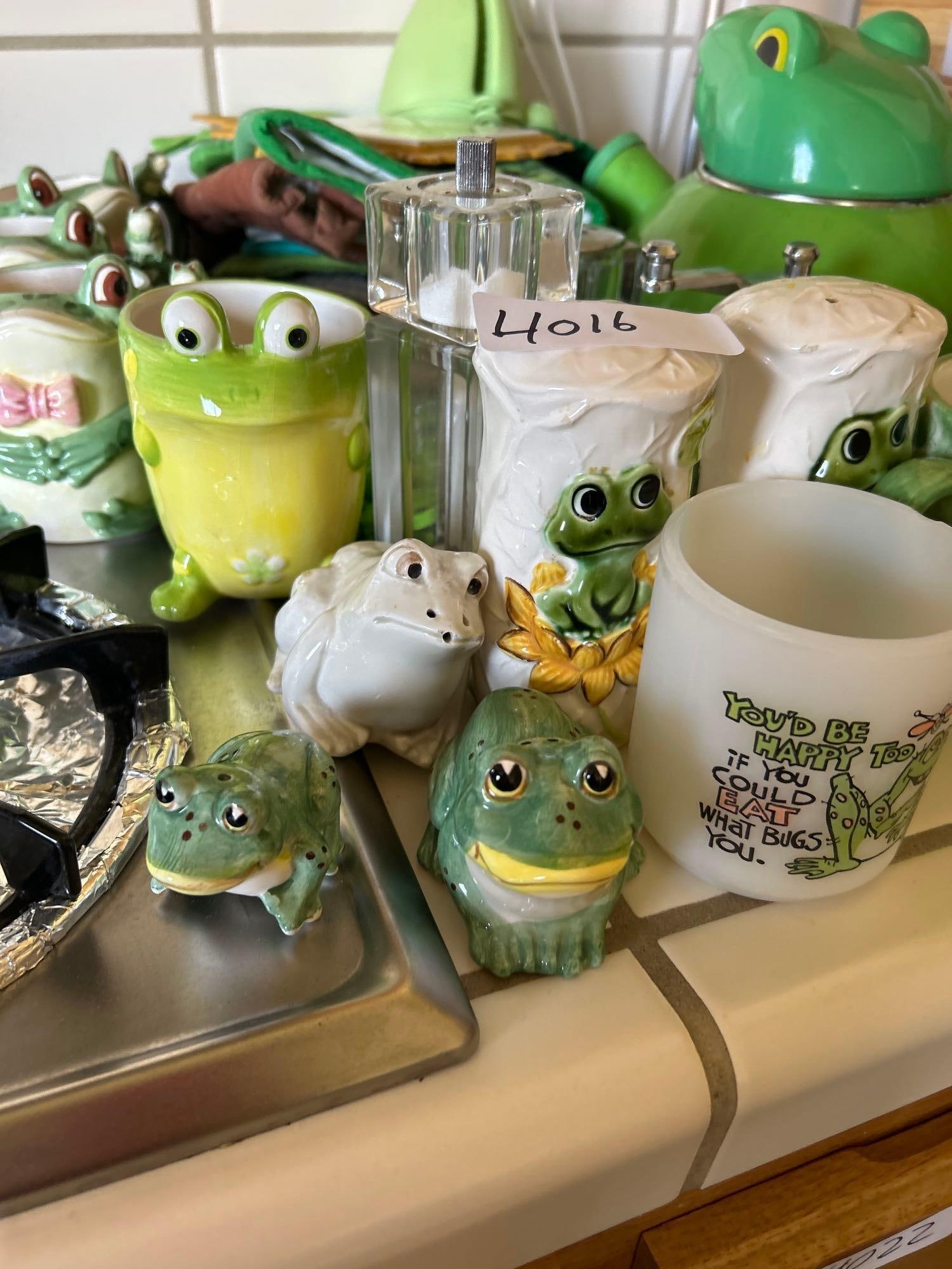 Frog Themed Kitchen Items And More - 3