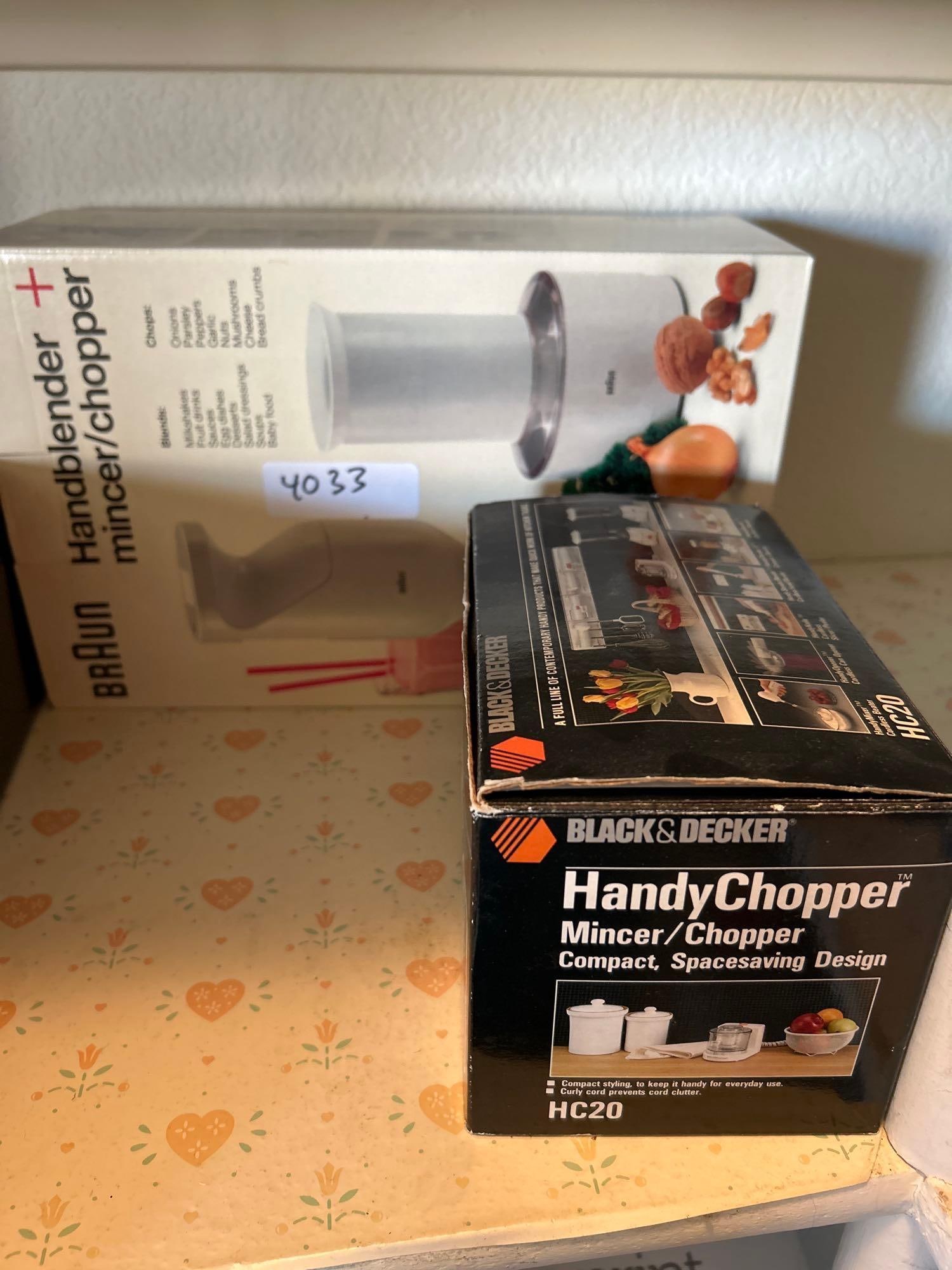 Braun Mixer Chopper And Handy Chopper: Braun mixer chopper and handy chopper.