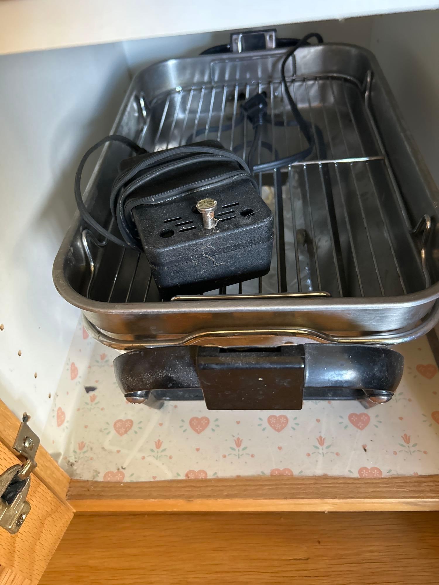 Electric Roaster And Roasting Rack - 2