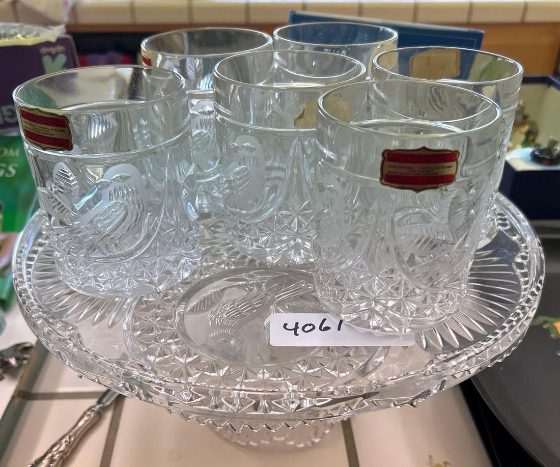 Vintage Bird Motif Cake Plate & Bleikristall Crystal Glasses: Vintage bird motif cake plate & Bleikristall crystal glasses.