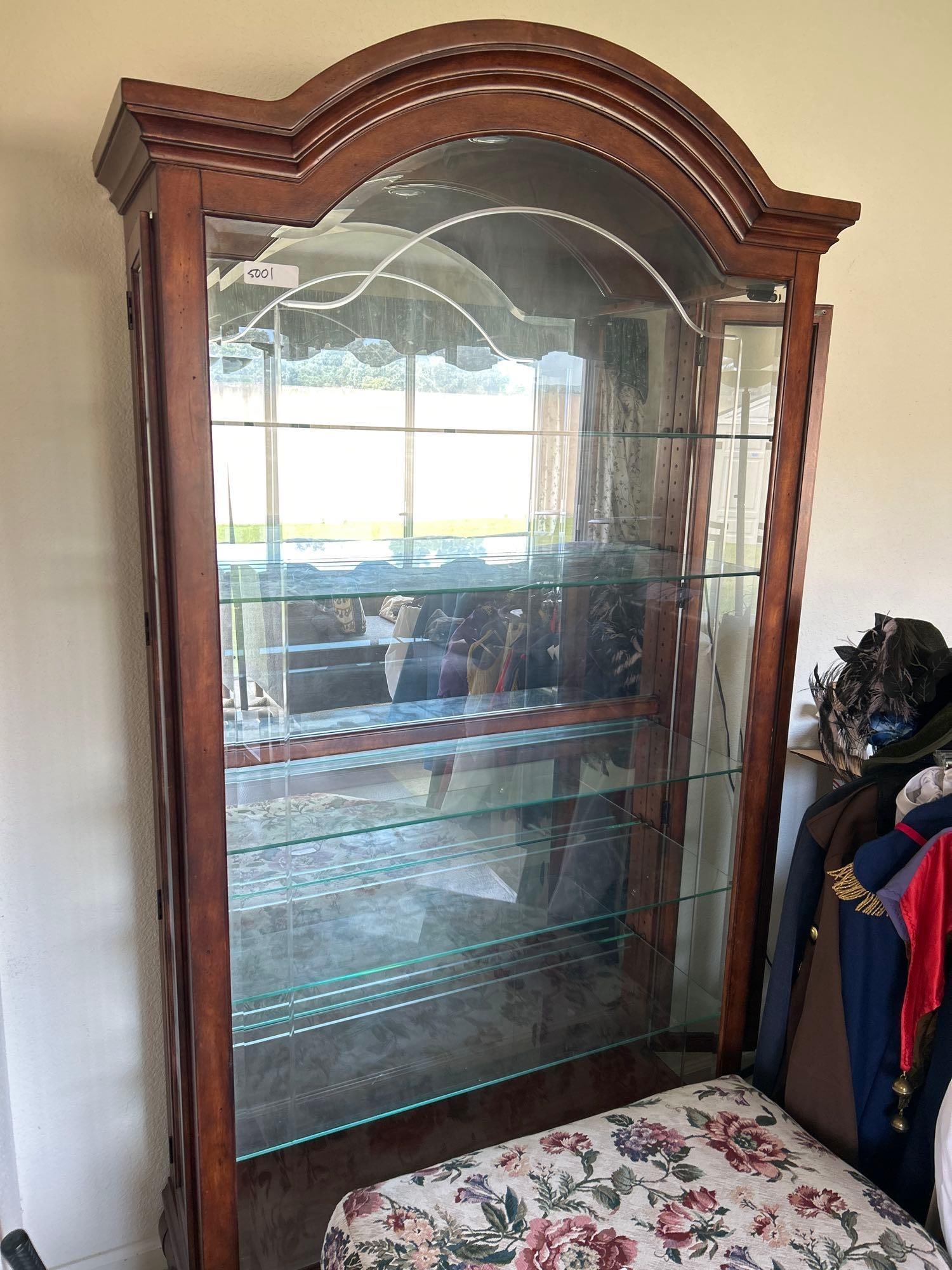 Mahogany Display Cabinet (1 of 4)