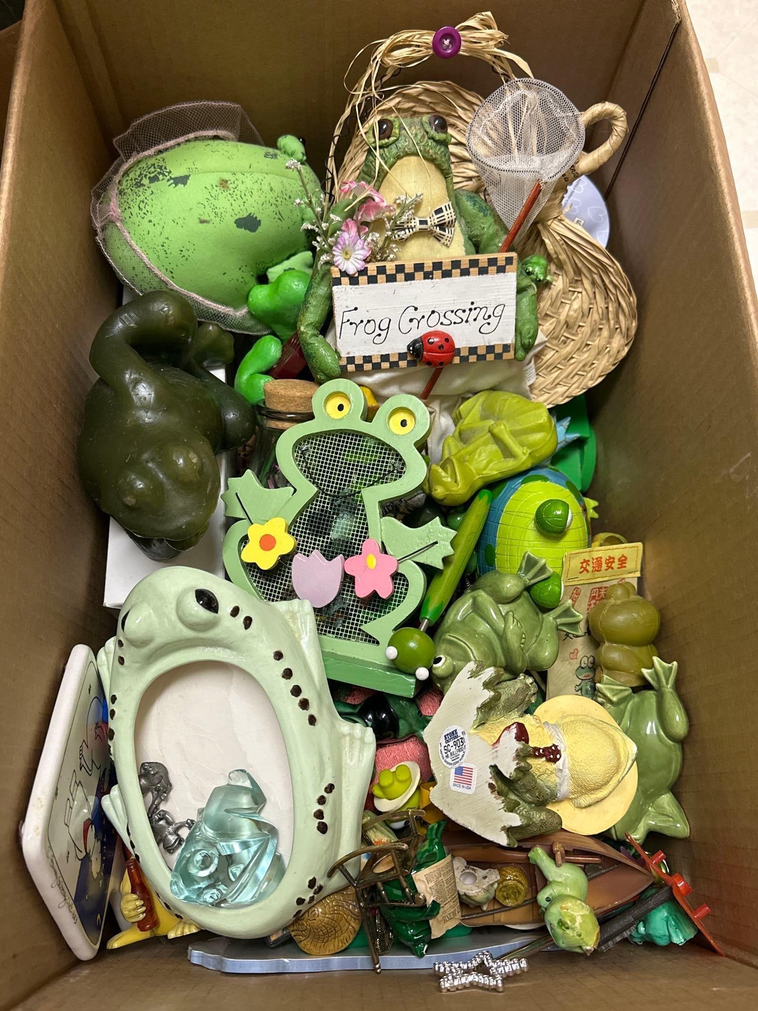 Frog Collectibles & Decor: Frog collectibles & decor.