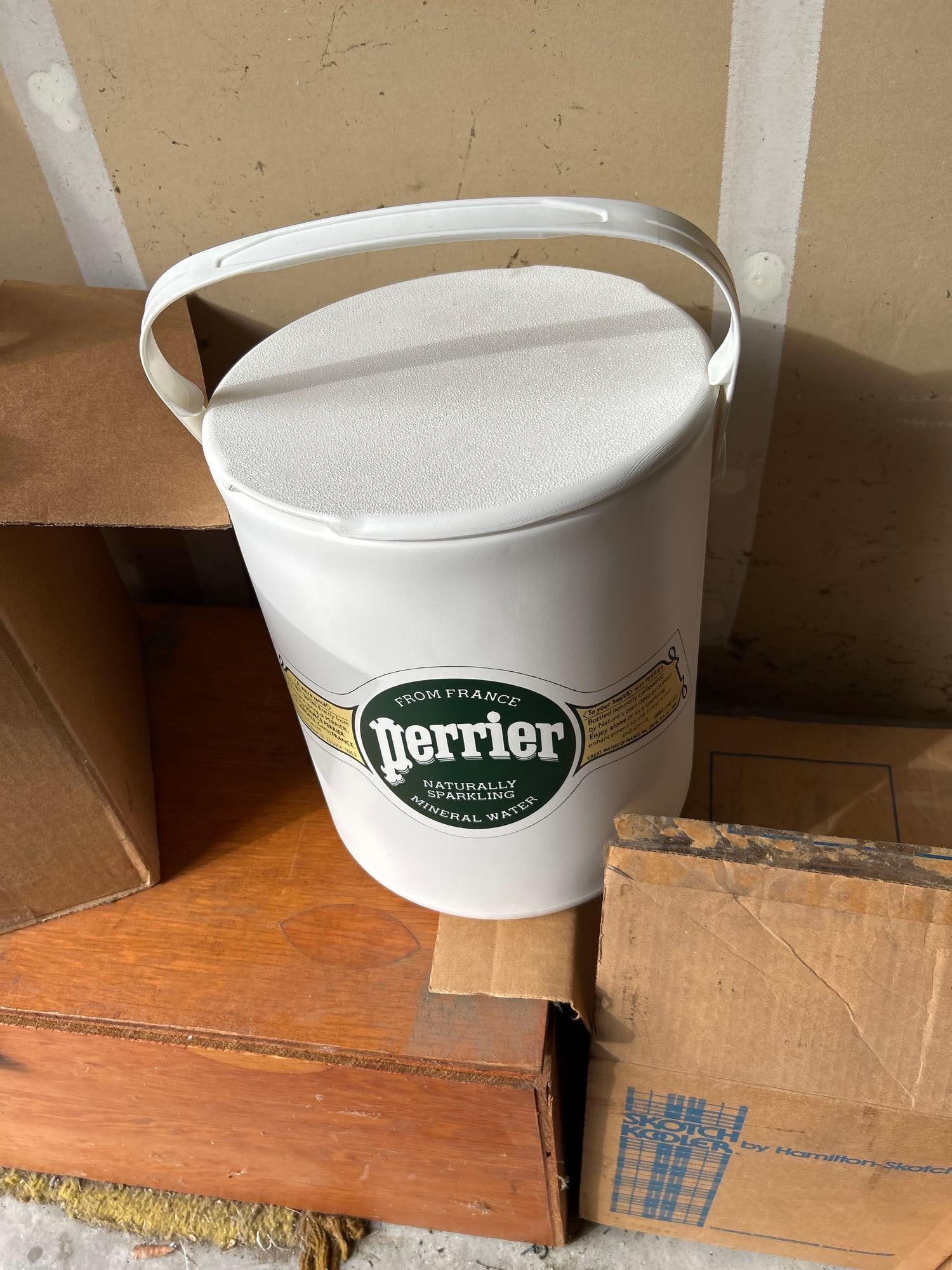 Ice Maker & Cooler - 3