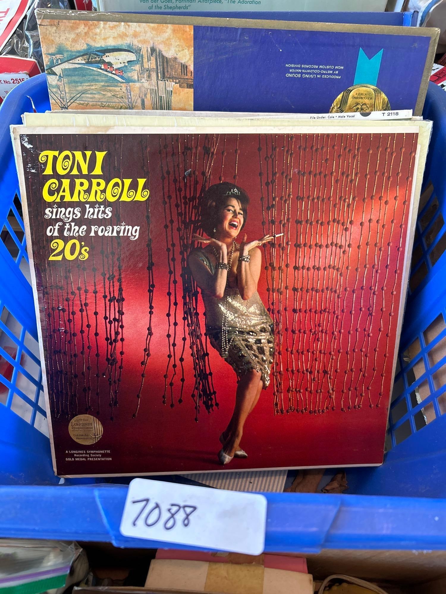 Lot Of Vinyl Records: Lot of vinyl records. Have not been tested.