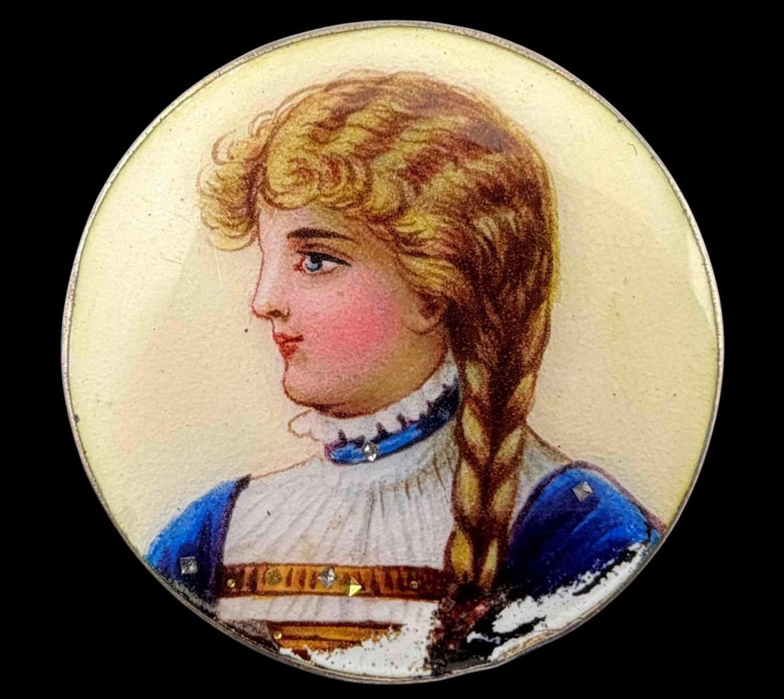 German 800 Silver Hand Enameled Brooch: German 800 Silver Hand Enameled Brooch, 7.1g. Marked "800 Geschutz." Approximately 23.5mm. Provenance: From the private collection of Joel Rothschild.