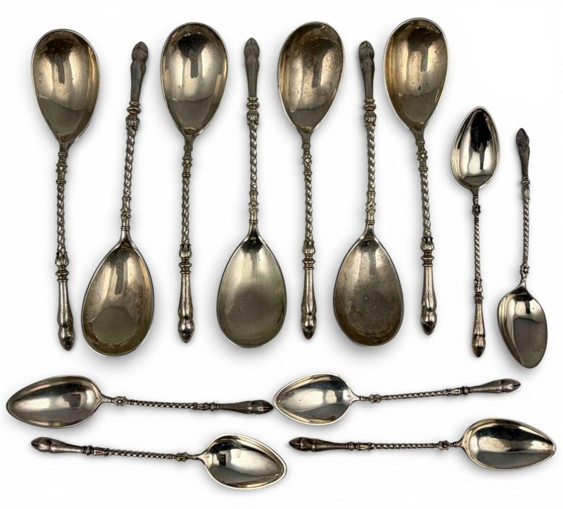 German 800 Silver Deer's Foot Teaspoons & Demitasse Spoons: German 800 Silver Deer's Foot Teaspoons & Demitasse Spoons, 216.0g. Marked "800." Teaspoons approximately 5.375L x 1.1.125W in. Demitasse spoons approximately 4.25L x 0.875W in. ALL CREDIT CARDS WILL