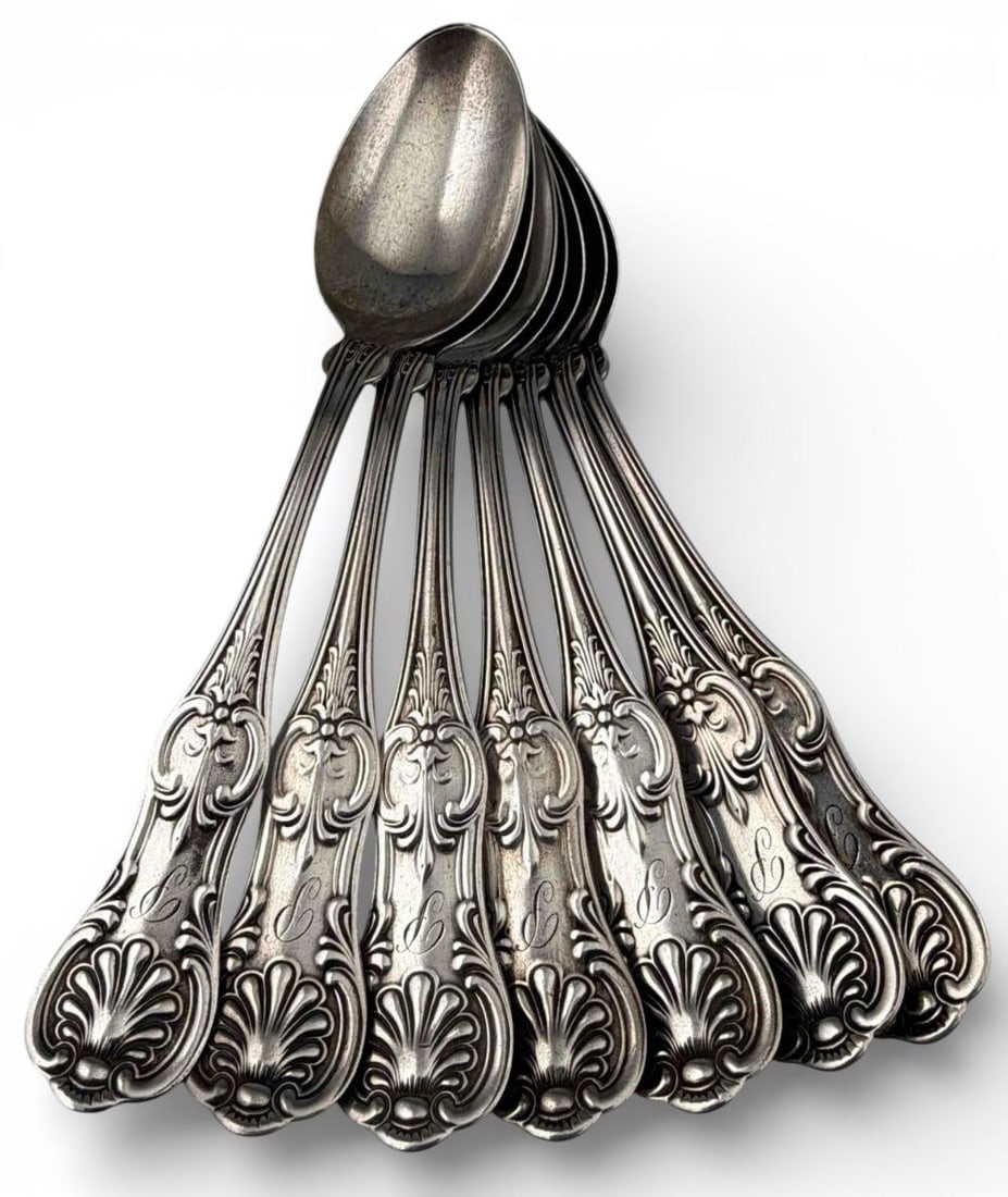 Seven Sterling Silver Teaspoons, Shell Pattern: Seven Sterling Silver Teaspoons, Shell Pattern, 162.8g. Marked "Sterling." "P" Monogram. Approximately 5.75L x 1.12W in. ALL CREDIT CARDS WILL BE MANUALLY VERIFIED PRIOR TO SHIPMENT.