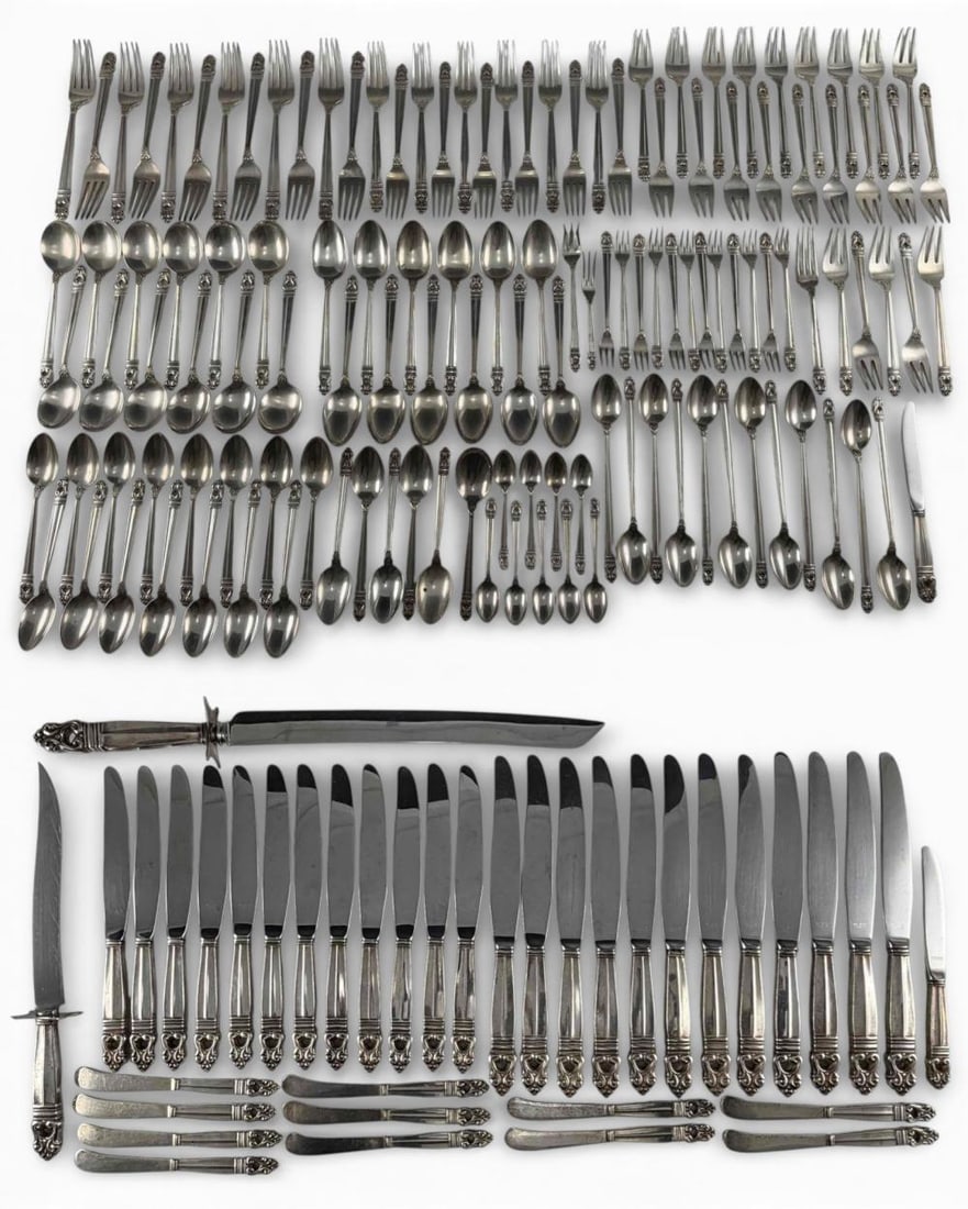 Royal Danish Sterling Silver Flatware Service, 165 Pieces: Royal Danish Sterling Silver Flatware Service, 165 Pieces. Weight excluding knives 5,863.5g. Knives with stainless blades 2151.0g. Marked "International Sterling Royal Danish U.S.A." Complete eleven