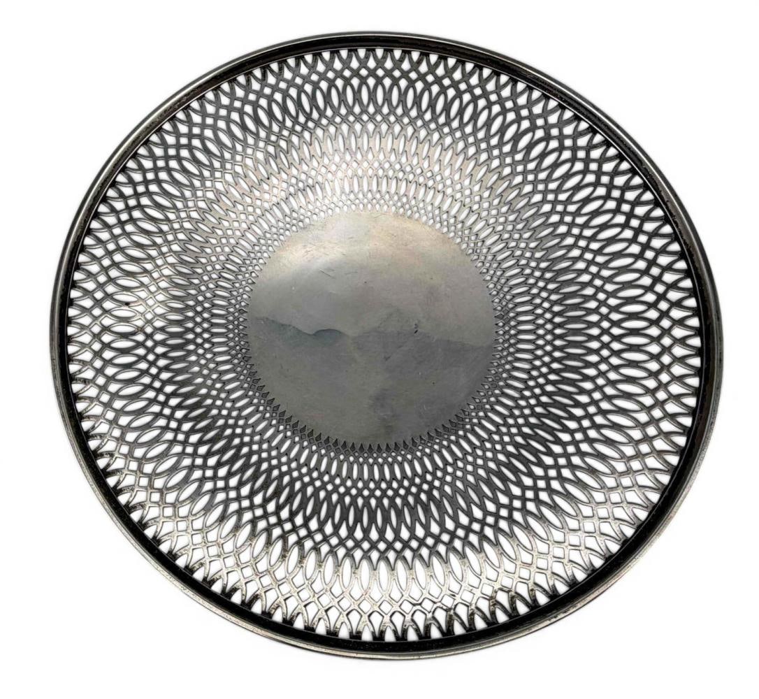 Whiting & Co. Sterling Silver Reticulated Serving Dish: Whiting & Co. Sterling Silver Reticulated Serving Dish, 183.2g. Approximately 8.625W in. ALL CREDIT CARDS WILL BE MANUALLY VERIFIED PRIOR TO SHIPMENT. Please note that winning bidders are not