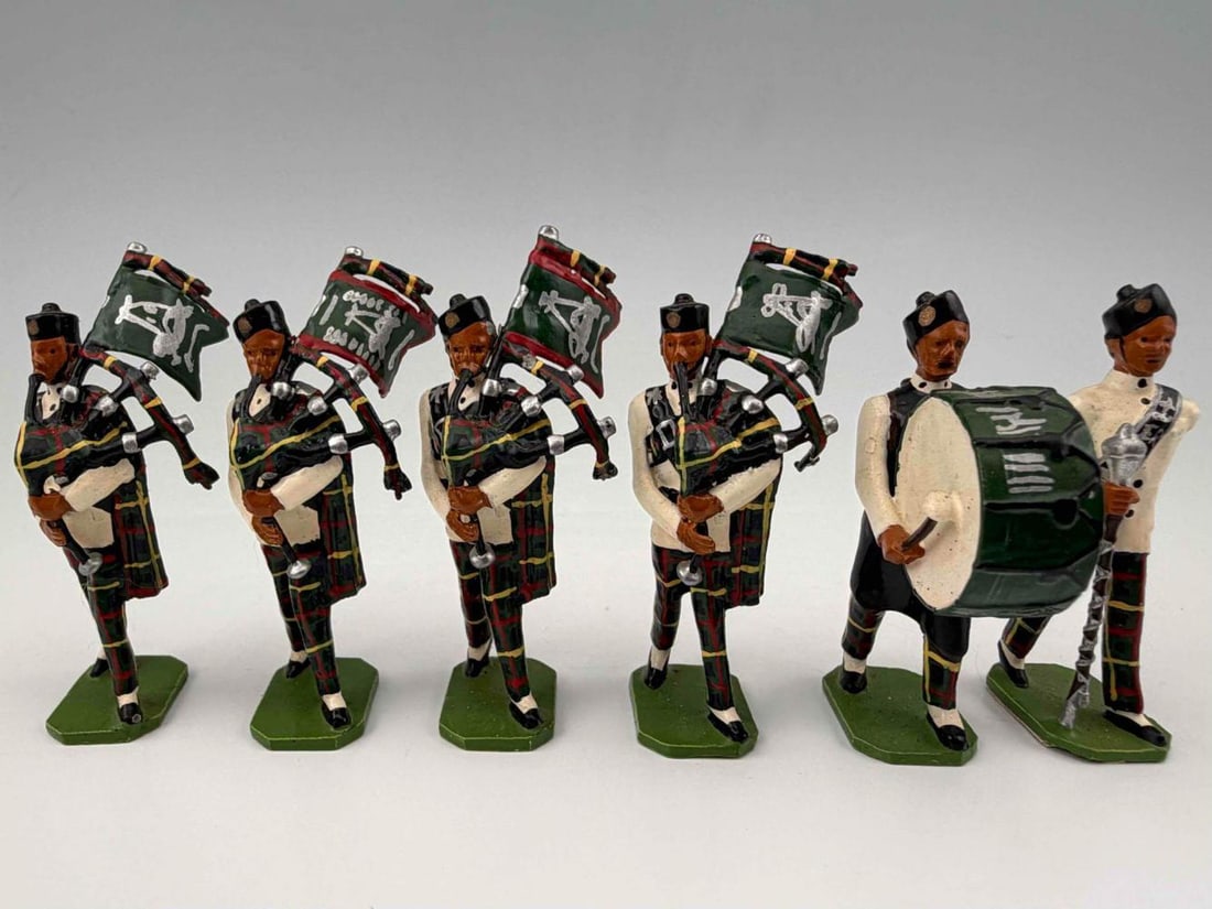 Ducal Lead Toy Soldiers, Gurkha Rifles Pipes And Drums - 7