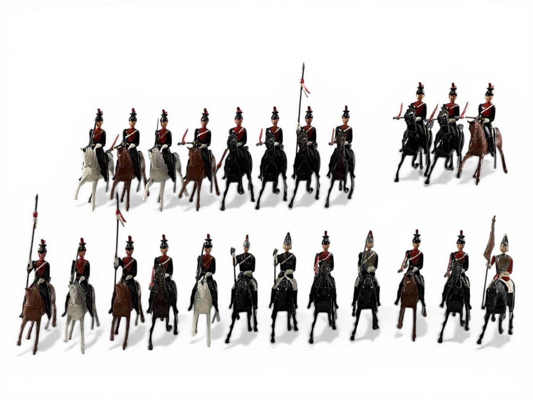 Britains Toy Soldiers No. 2076, Prince Of Wales Own 12th Royal Lancers, 3 Complete Sets (1 of 11)