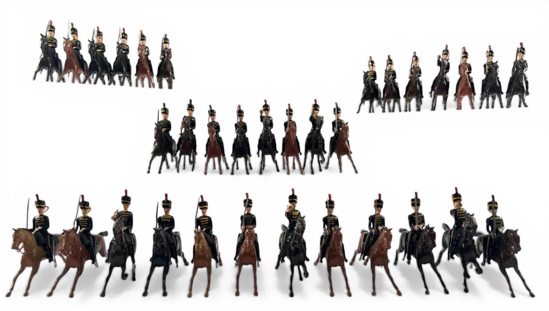 Britains Toy Soldiers No. 8, Queen's Own 4th Hussars, 6 Sets (1 of 13)