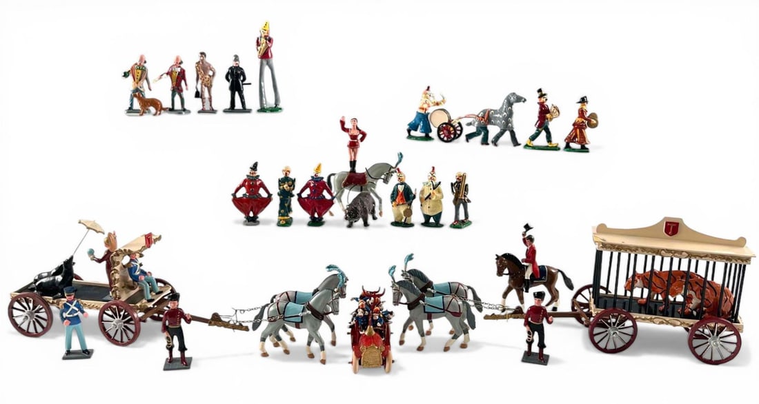 Trophy Miniatures Of Wales, Victorian Circus Parade (1 of 18)