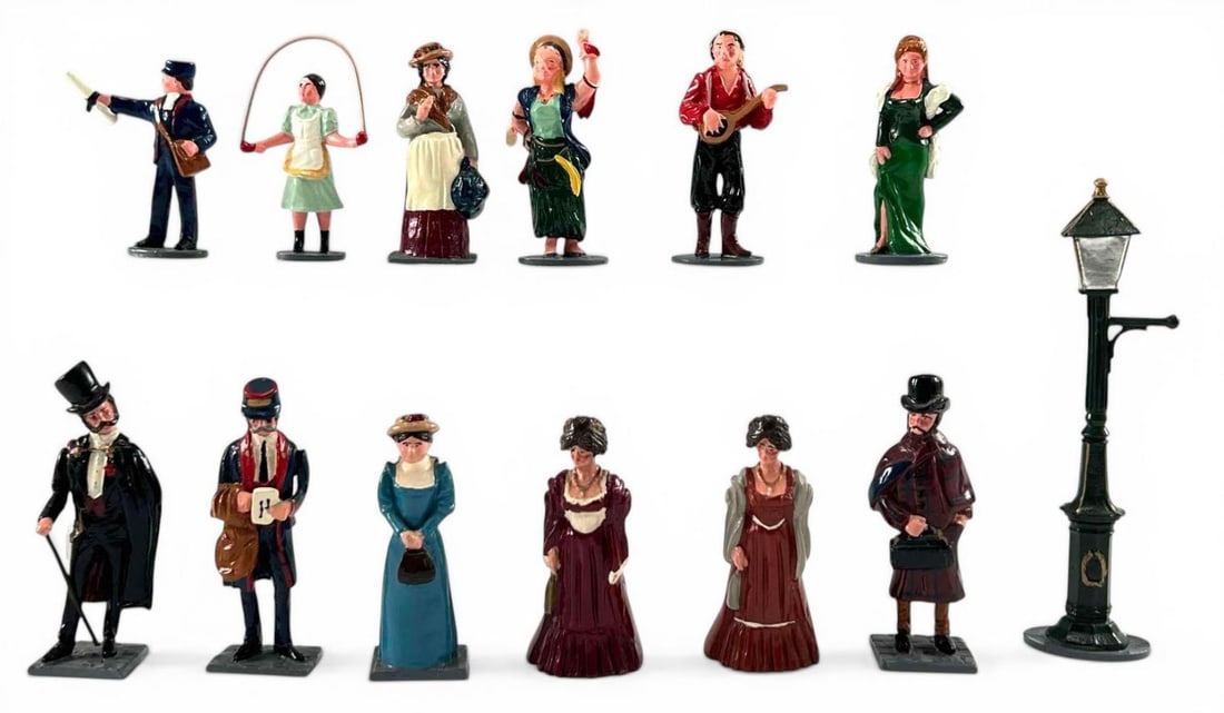 Trophy Miniatures Of Wales, Town And Country, Victorian Era British Civilians (1 of 17)