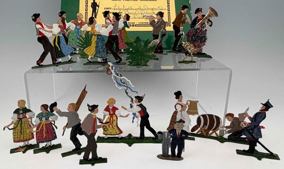 Hand Painted Lead Zinnfiguren Set, German Folk Festival, Possibly Maifest (1 of 17)
