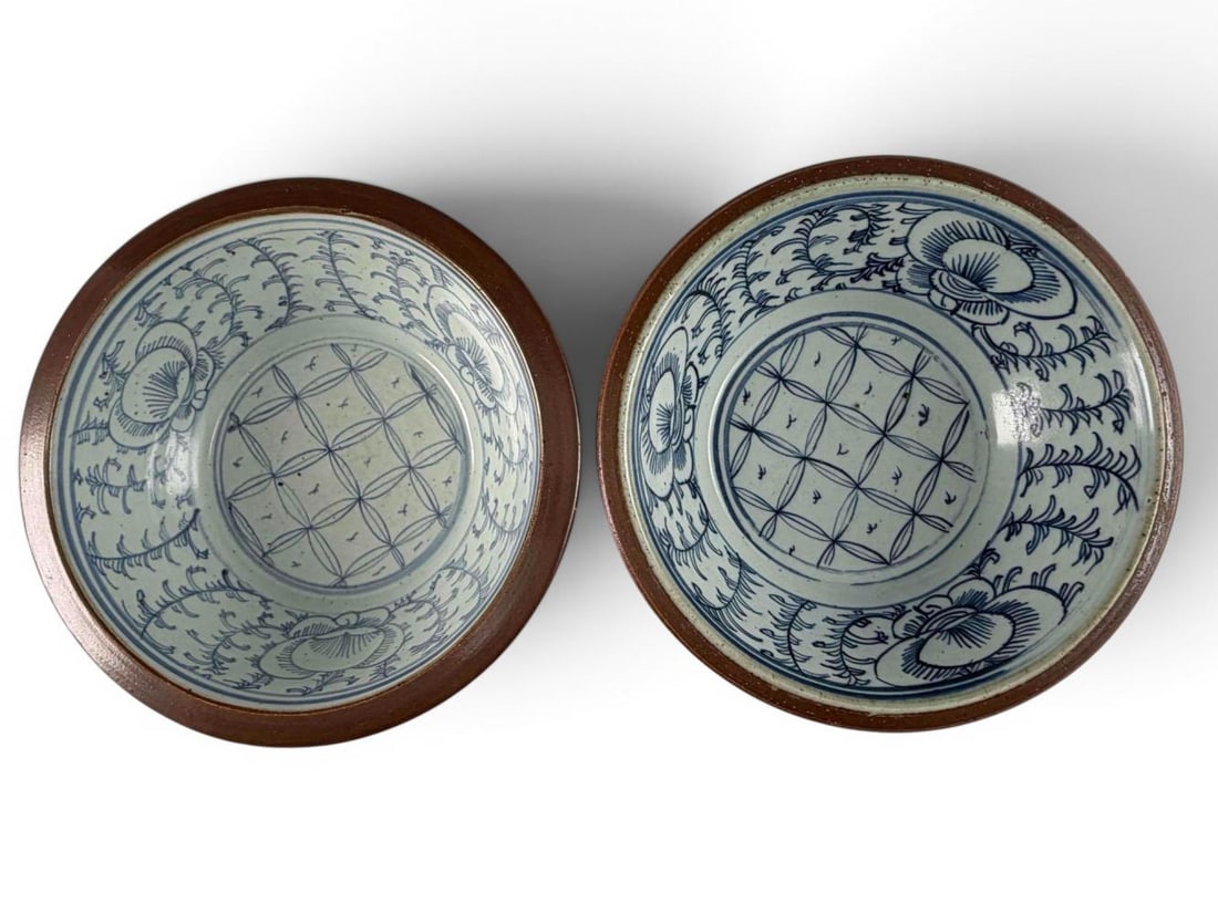 Two Chinese Export Batavia Ware Bowls, Qing Dynasty: Two Chinese Export Batavia Ware Bowls, Qing Dynasty. Approximately 10.87W x 3.5H in . Please note that winning bidders are not required to select the LiveShipping option. Additional shippers are avail