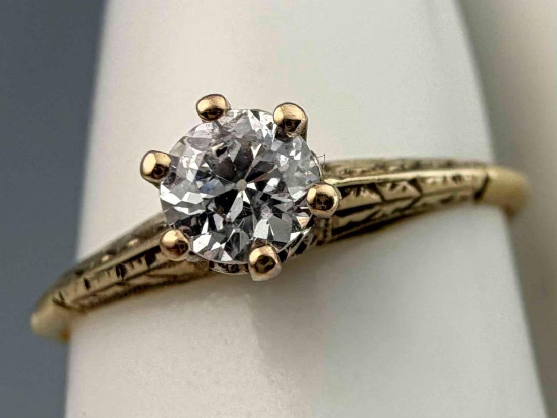 Antique 14K Diamond Solitaire Ring - 7