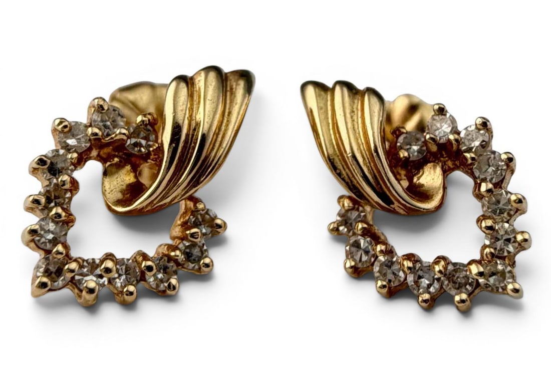 14K Yellow Gold Diamond Heart Earrings: 14K Yellow Gold Diamond Heart Earrings, 2.2g. Marked "14K." Approximately 13.7 x 9.0mm. ALL CREDIT CARDS WILL BE MANUALLY VERIFIED PRIOR TO SHIPMENT.
