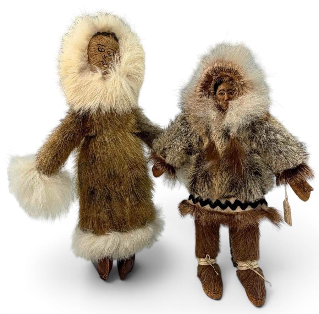 Two Vintage Alaskan Fur-Dressed Dolls (1 of 13)