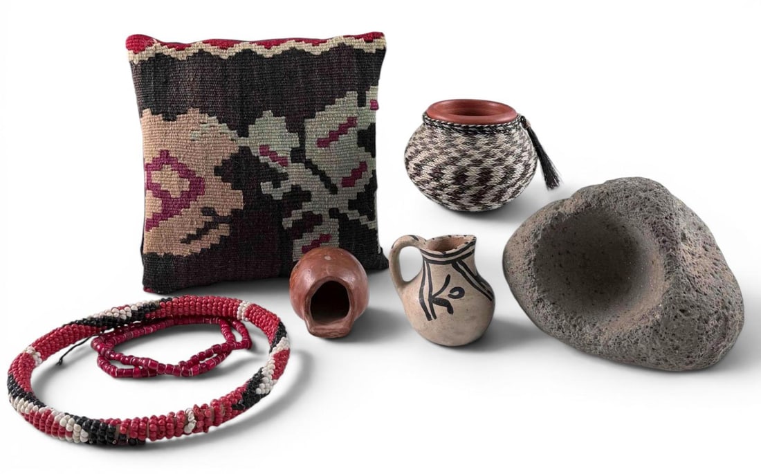 Group of Native American & Ethnographic Collectibles (1 of 19)