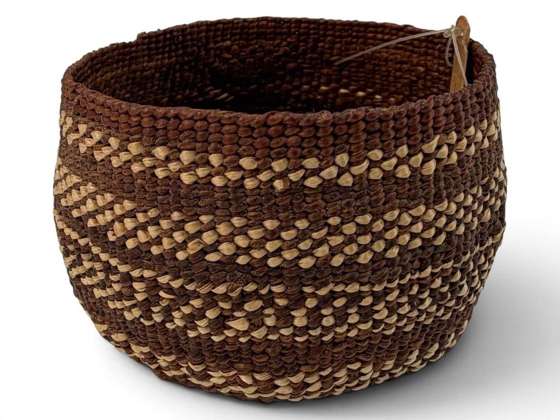 Hupa Yurok Karuk Miniature Basket With Negative Decoration (1 of 7)