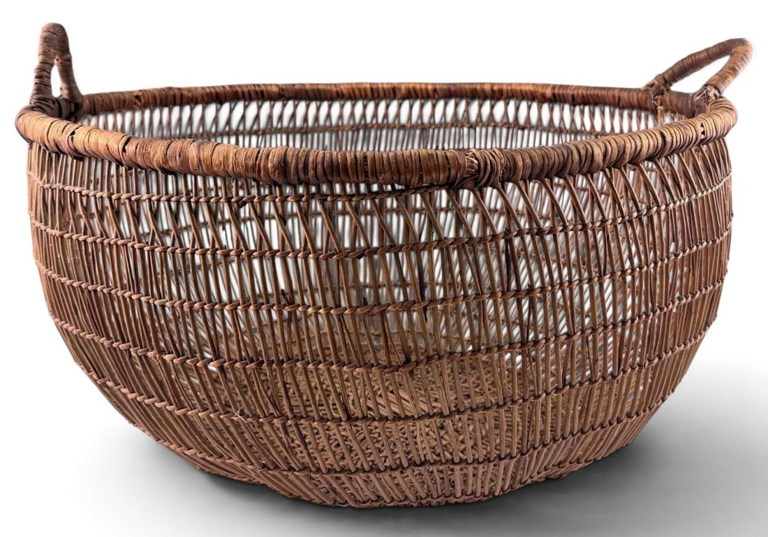 Large Hupa, Yurok, Or Karuk Native American Openwork Basket (1 of 8)
